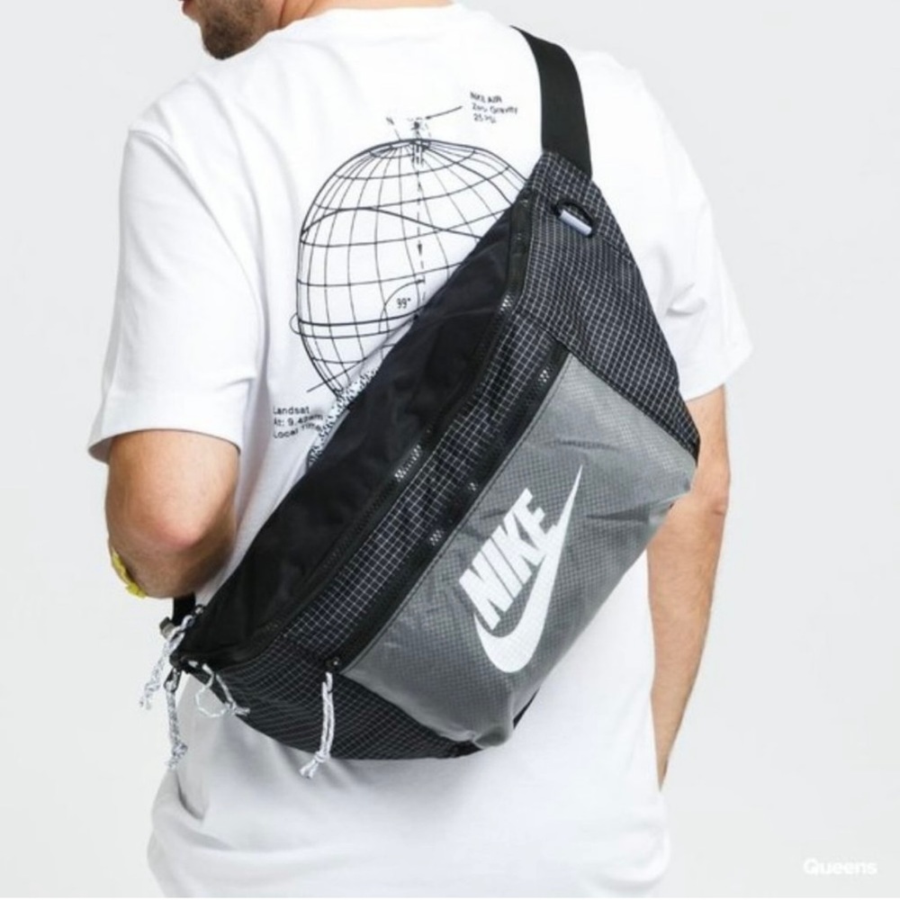 Nike Tech Fanny pack Waist pack